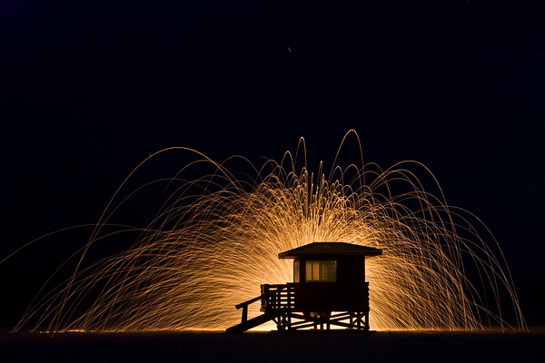 light painting beach hut
